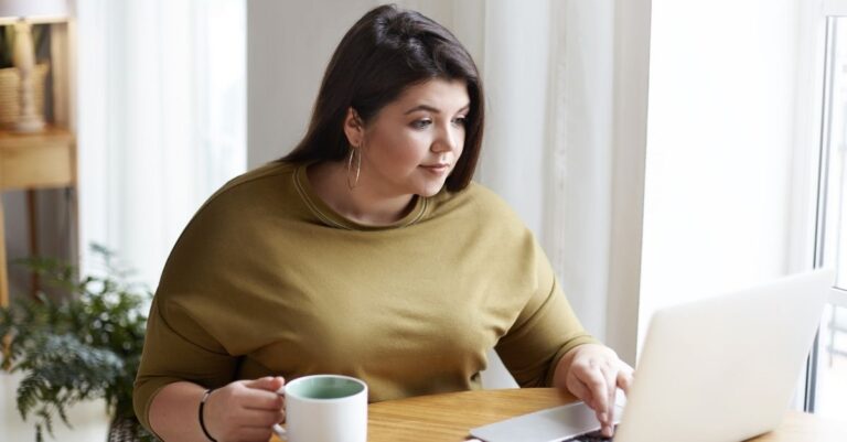As virtual interviews become more common, it’s important that you’re fully prepared to make a great impression.