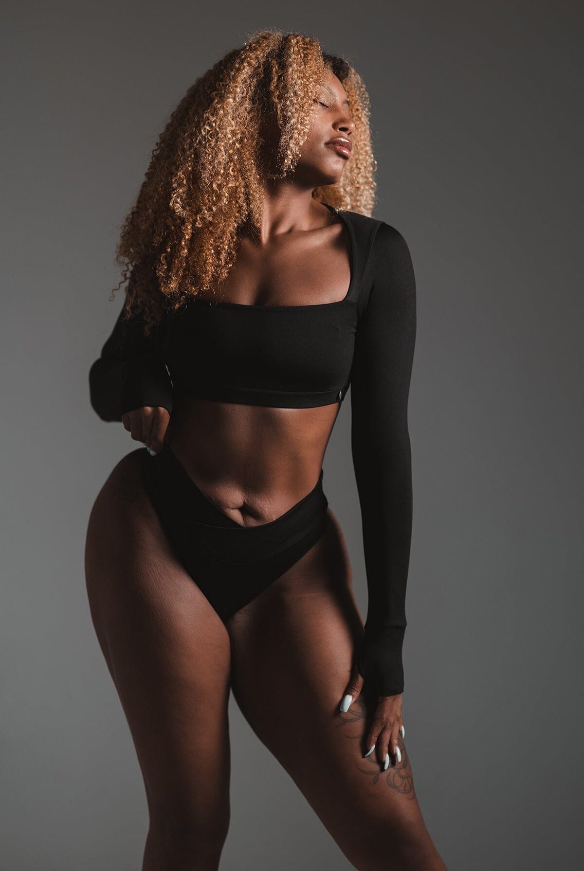 Mika Body Wear - Tops - Kenzie Crop