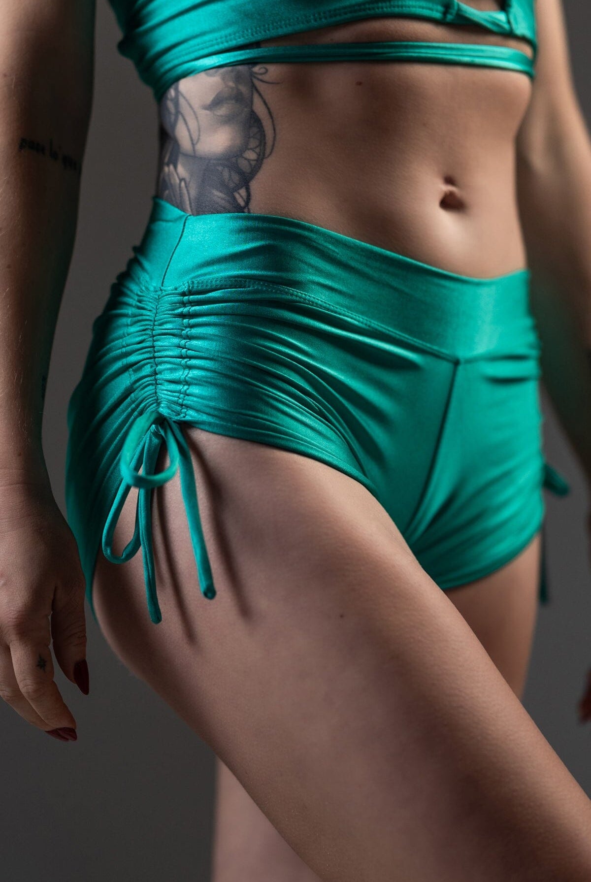 Mika Body Wear - Lucia Short Shorts #color_emerald