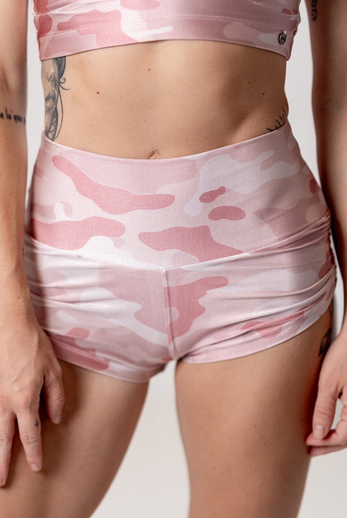 Mika Body Wear - Meeko Short - High Waisted Shorts #color_hide-in-pink